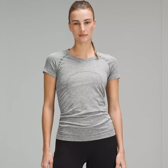 Lululemon Swiftly Tech Short Sleeve 2.0 in Slate/white (grey) NWT in packaging - Picture 1 of 8